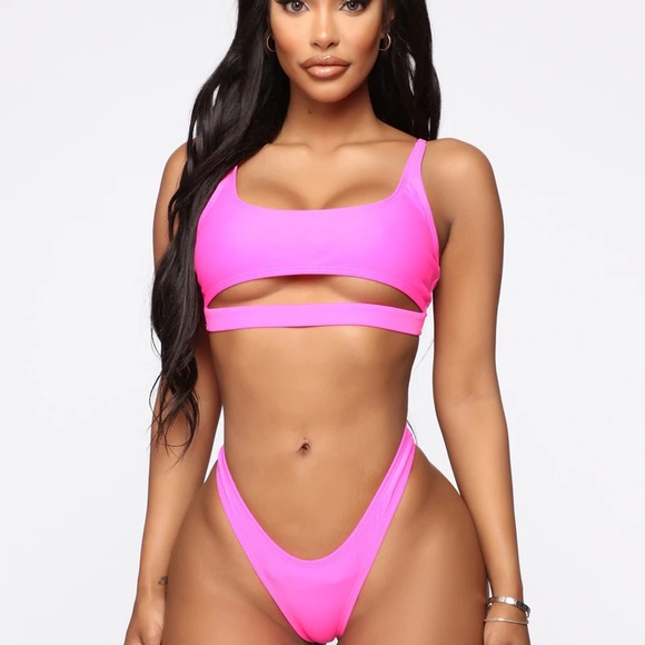 Glossy latex type bright pink Bikini Style set Size Small - Picture 2 of 12